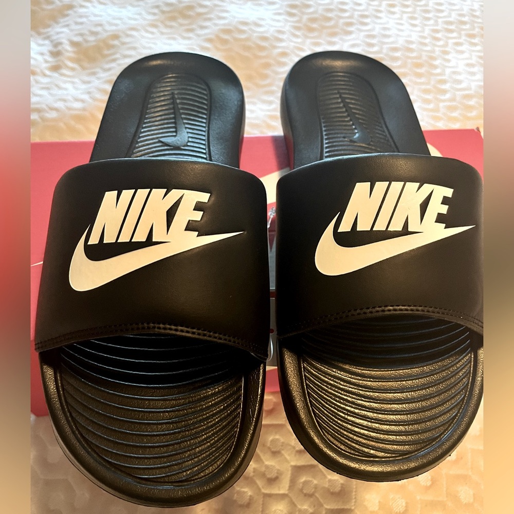 Nike slides